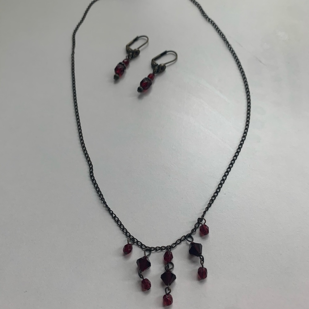 Red crystal dangle necklace and earrings set